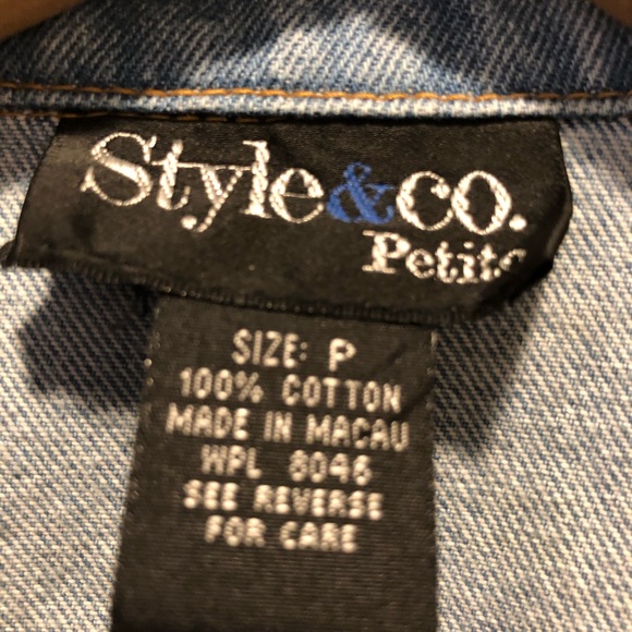 SALE Style & Co.  Denim Jacket Petite Crop Cut/Hip - Picture 2 of 4
